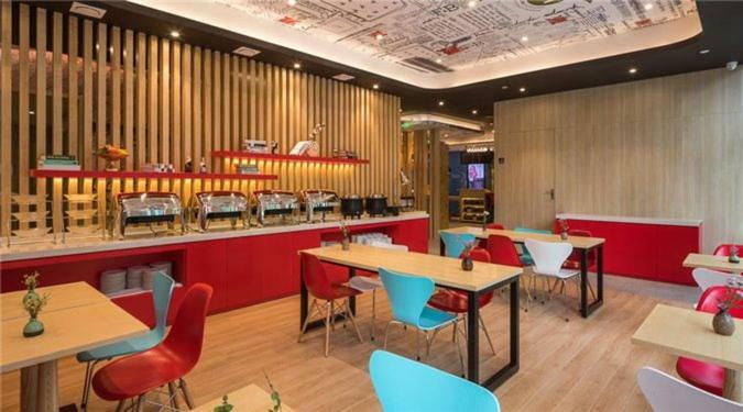 宜必思乌鲁木齐卫星广场酒店 外观 照片
